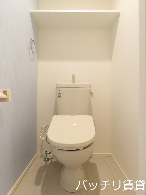 トイレ　同型タイプの為現状を優先致します。