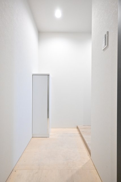 玄関　収納もある玄関です