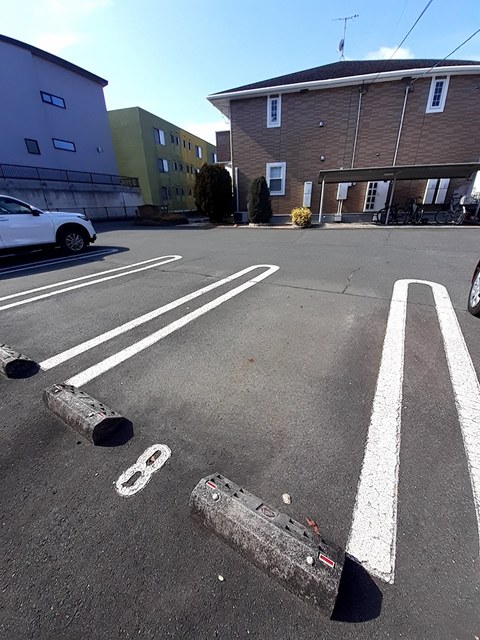 駐車場　駐車場