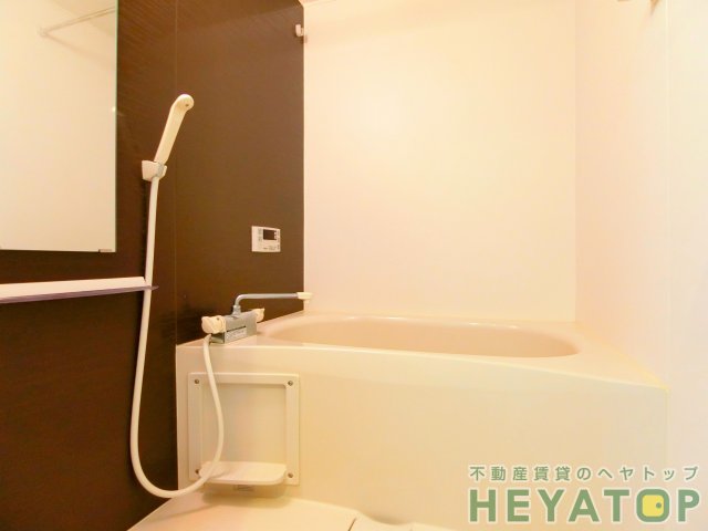 バス・シャワールーム　追焚き・浴室乾燥機付きお風呂（同仕様写真）