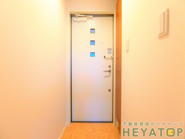 玄関　シューズボックス付き玄関（同仕様写真）