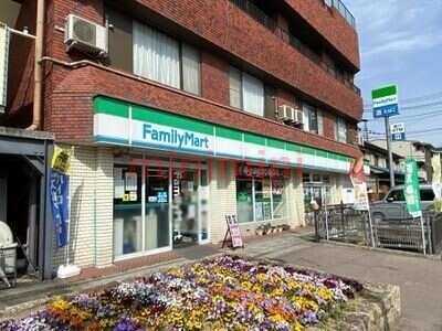 コンビニ　ファミリーマート茨木舟木町店（コンビニ）まで242m