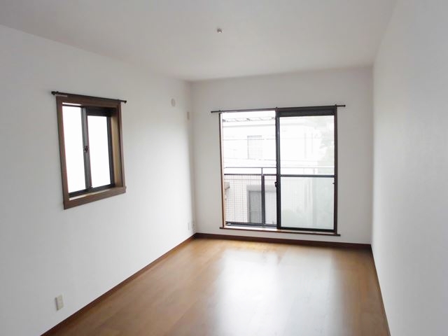 居室・リビング　開放感のあるゆったりとしたお部屋です♪