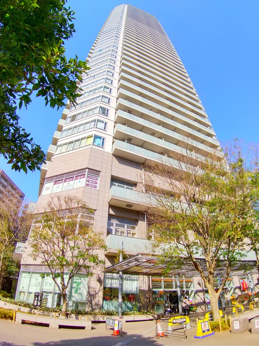 コンビニ　セブンイレブン（コンビニ）まで180m