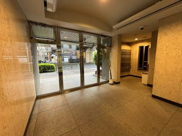 ロビー　落ち着いたロビーです