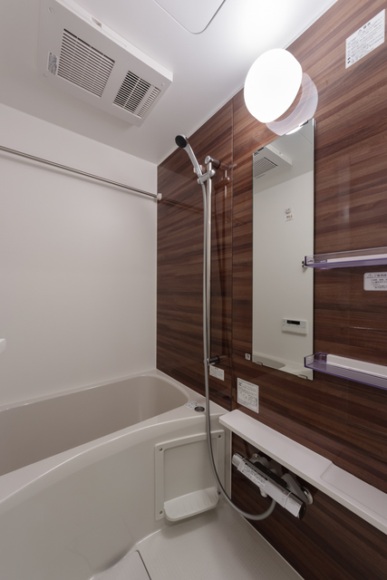 バス・シャワールーム　※写真は同タイプ住戸です。