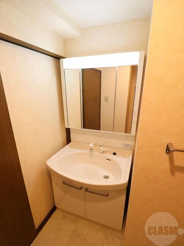 洗面設備　独立洗面台