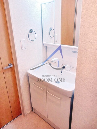 洗面設備　洗面台です。