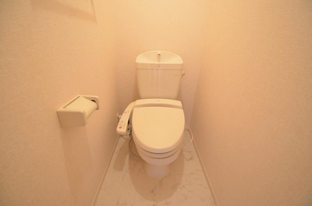 トイレ　シャワー付トイレ