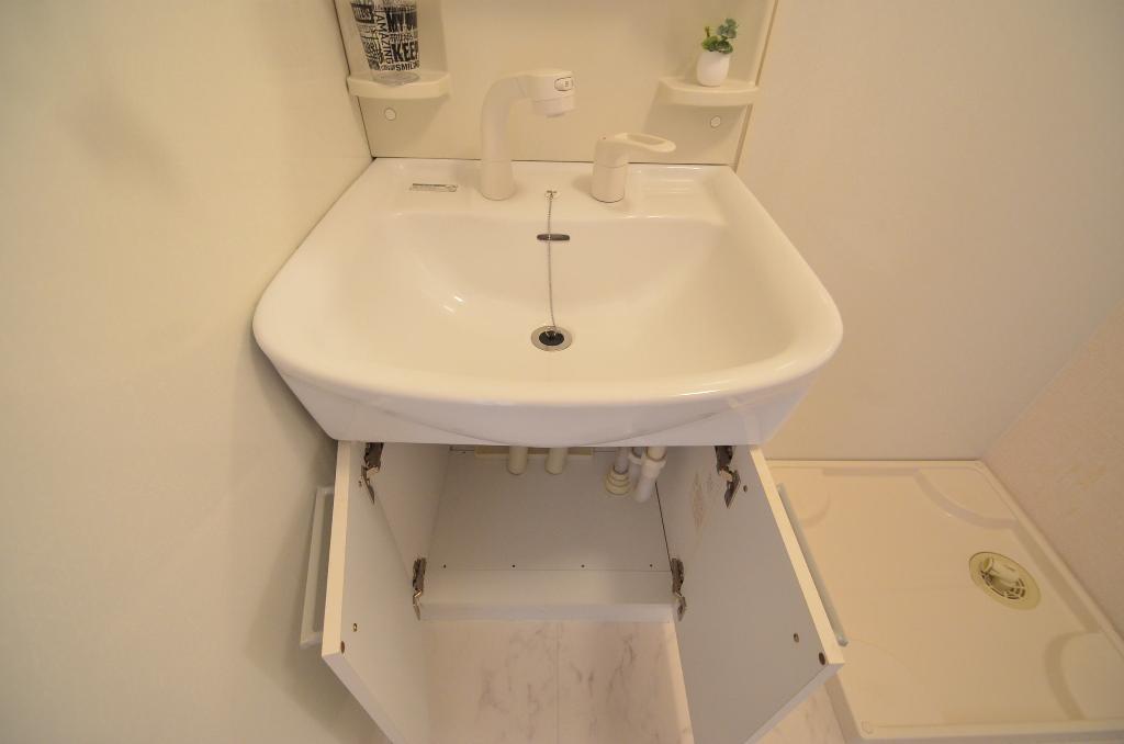 洗面設備　洗髪洗面化粧台