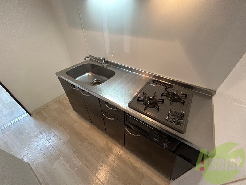 キッチン　こちらはキッチン。調理スペースもあり使いやすそうです。