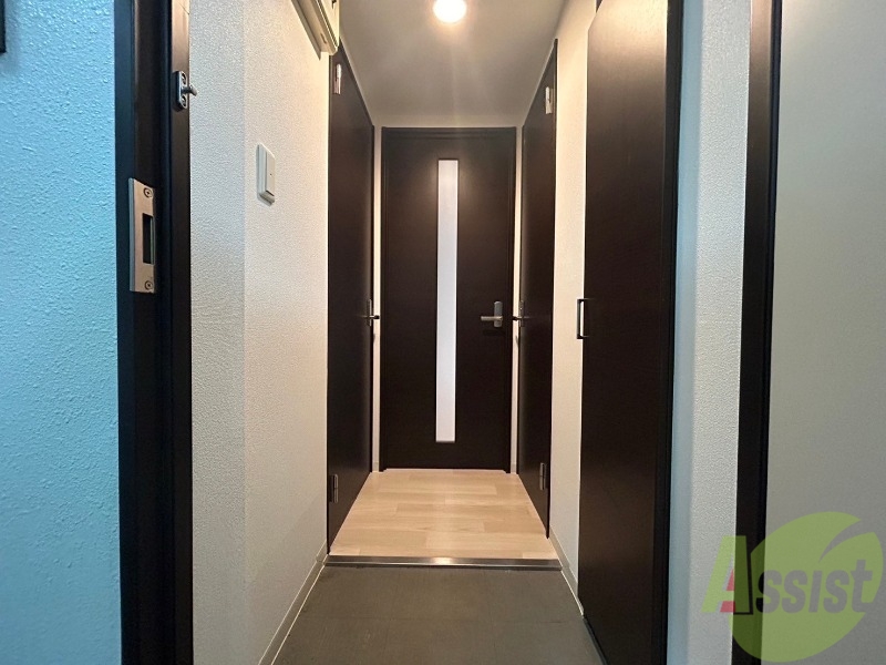 玄関　玄関からの様子を撮影してみました。動線になります。