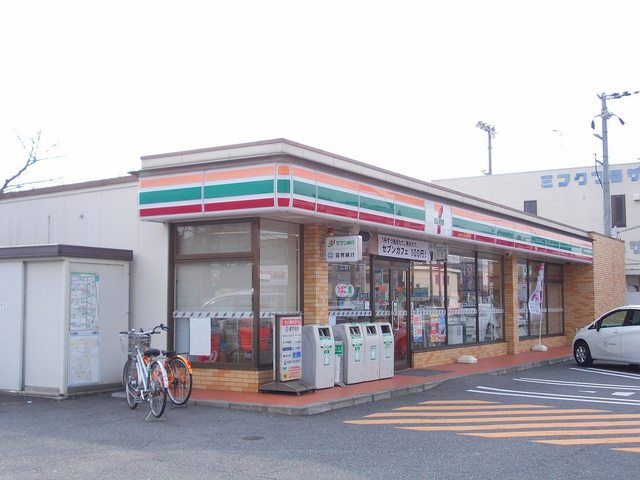 コンビニ　セブンイレブン水口綾野店（コンビニ）まで769m