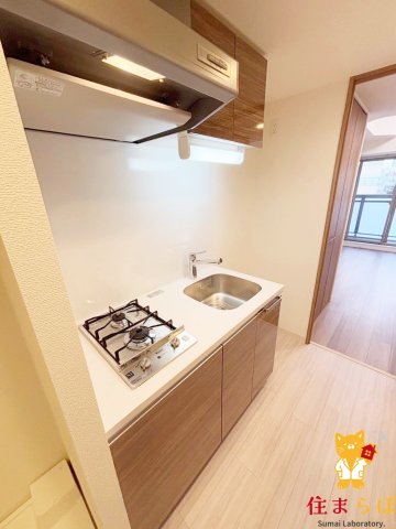 キッチン　「ただの部屋探しじゃない。“あなたの暮らし”探しです。」