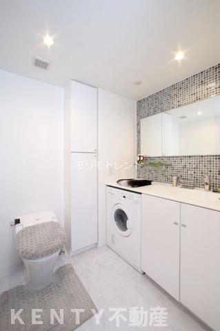 トイレ　トイレもきれいです