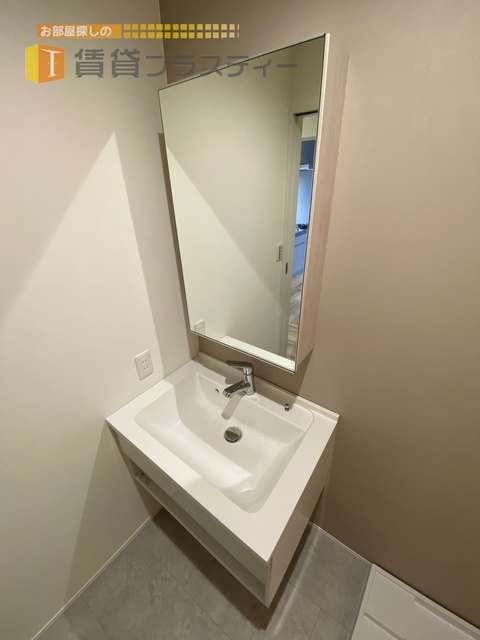 洗面設備　毎日使いますよね…独立洗面台。