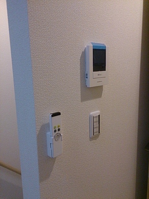 セキュリティ　モニター付インターホン