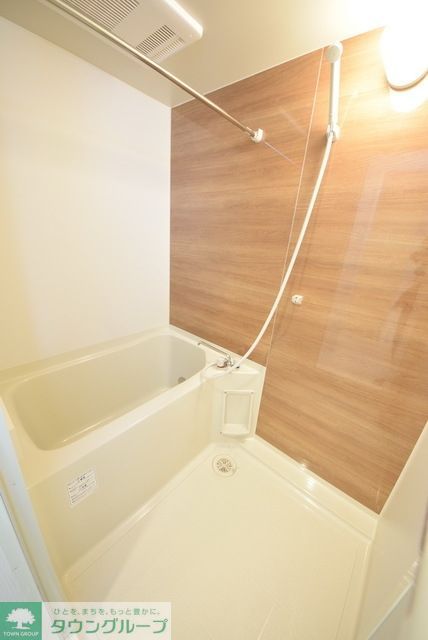 バス・シャワールーム　きれいな浴室