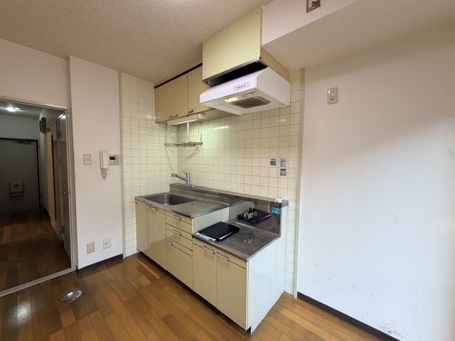 キッチン　ガスコンロ設置可能なキッチン※クリーニング前の写真です