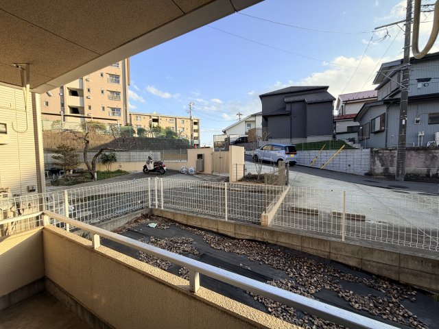 眺望　前面が開けているので陽当たり良好です※クリーニング前の写真で