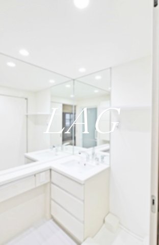 洗面設備　独立洗面台です。