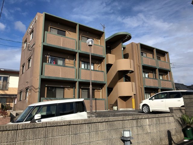 建物外観　南向きで日当たり良好