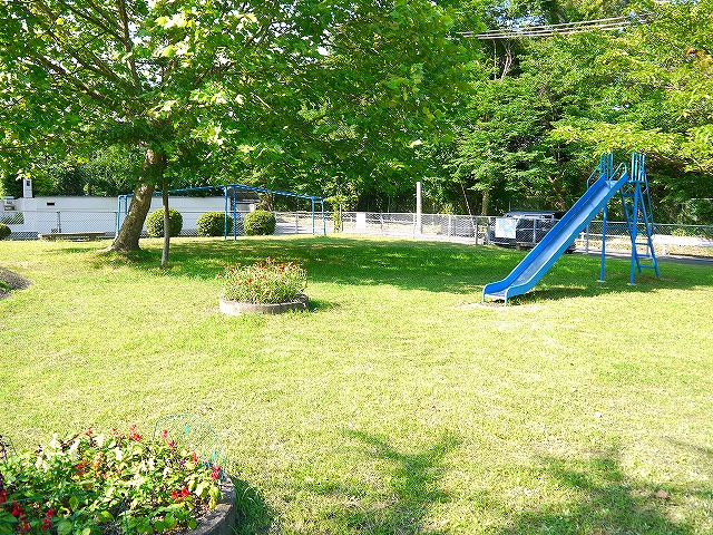 公園　三松ケ丘第１号街区公園（公園）まで1681m