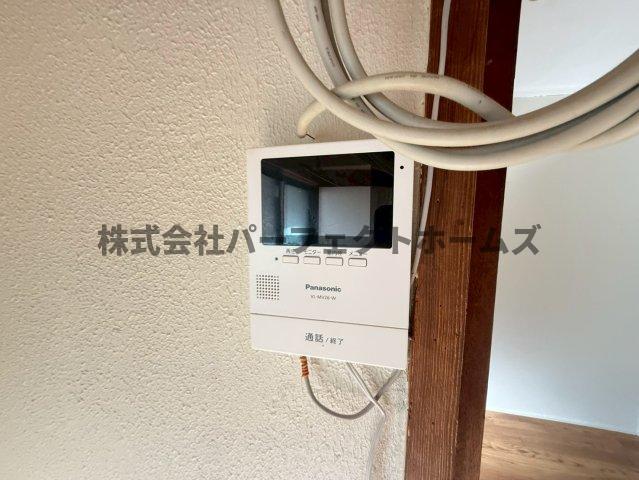 セキュリティ　モニター付きインターホン