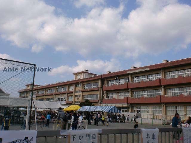 小学校　高崎市立塚沢小学校（小学校）まで929m