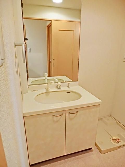 洗面設備　お部屋探しは株式会社　タウンハウジング　までお気軽にお問合…