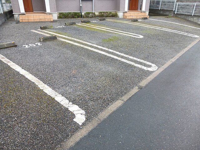 駐車場　駐車場完備です