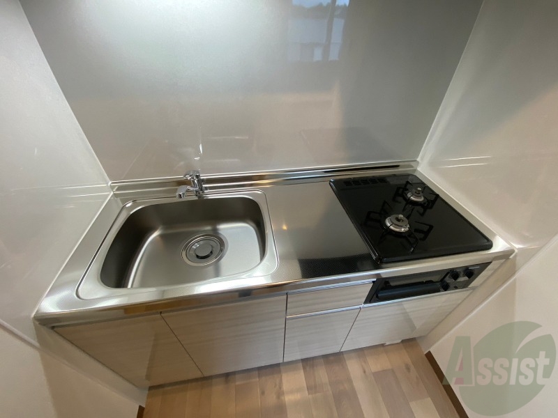 キッチン　こちらはキッチン。調理スペースもあり使いやすそうです。