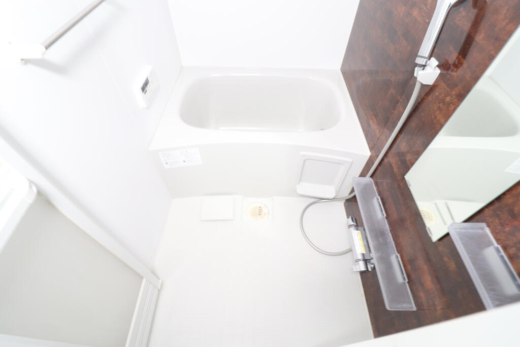 バス・シャワールーム　バスルーム