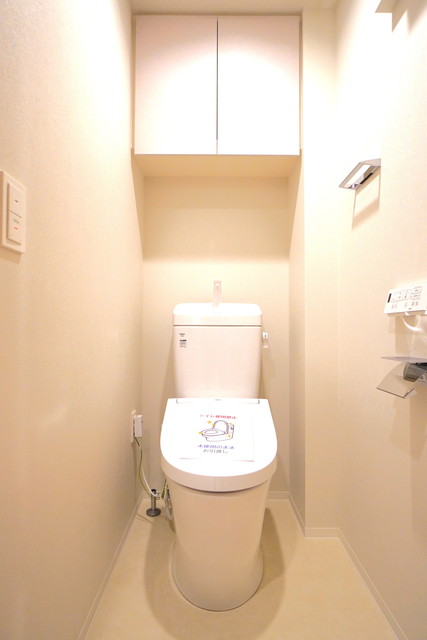 トイレ　※写真は同タイプ住戸です。