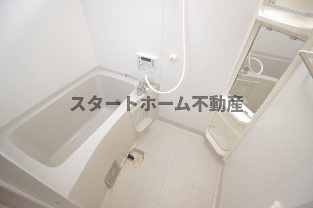 バス・シャワールーム　きれいなお風呂です