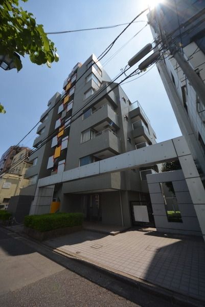 建物外観　★駅徒歩５分の立地★