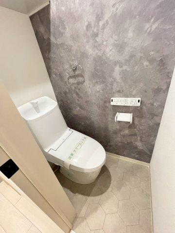 トイレ　別号室の画像です。ご参考下さい。