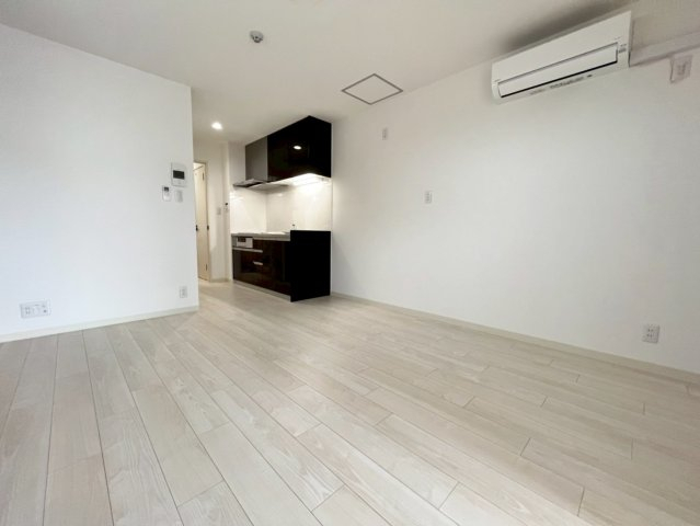 居室・リビング　別号室の画像です。ご参考下さい