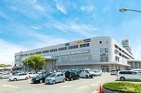 スーパー　サンリブ古賀店（スーパー）まで818m