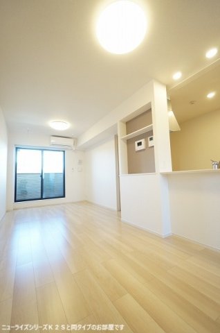 居室・リビング　こちらの居間で趣味の時間をお楽しみください