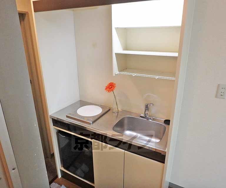 キッチン　一人暮らしにちょうどいいサイズ