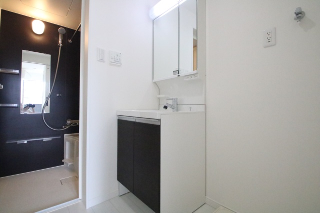 洗面設備　※別室の参考写真の為、現況優先です。