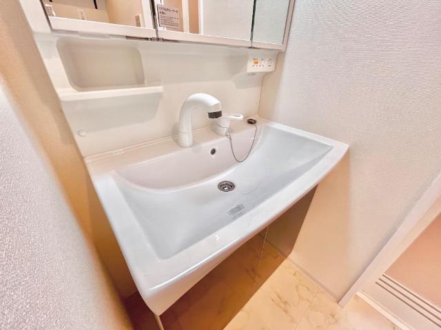 洗面設備　洗髪洗面化粧台（イメージ）