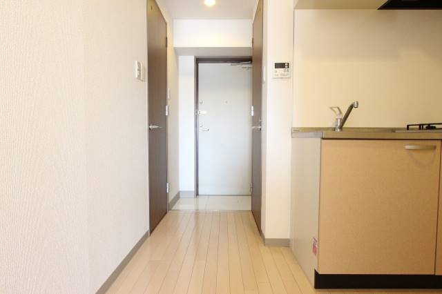 玄関　玄関も広々