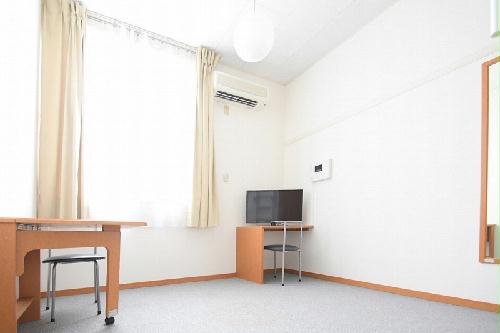 居室・リビング　1階はフローリング仕様です。