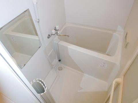 バス・シャワールーム　バス