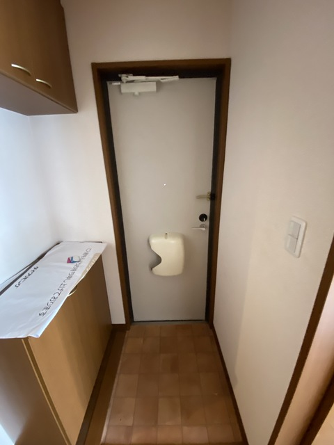 玄関　靴の収納も御座います。