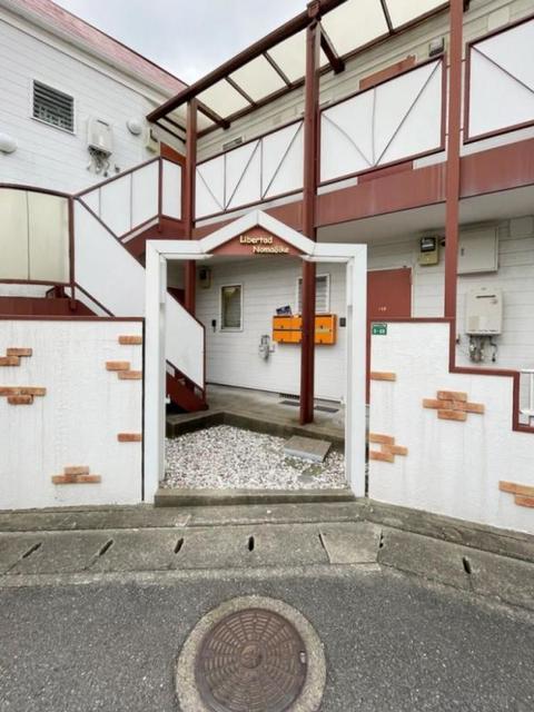 エントランス　【エントランス（外）】エントランス