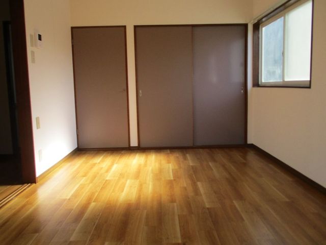 その他部屋・スペース　【居間・リビング】収納スペースあります。※同タイプ部屋別