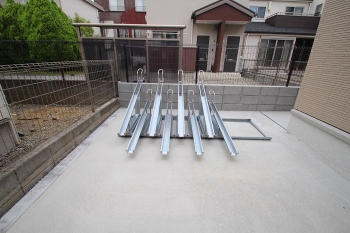 駐車場　駐輪場なります♪